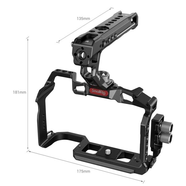 SmallRig 3830 Handheld Kit for Canon EOS R5/R6/R5C on musta metallinen kamerahäkki, jossa on yläkahva, kiinnityspisteet ja SmallRig-logo keskellä. Sen korkeus on 181 mm, leveys 175 mm ja kahvan pituus 135 mm.