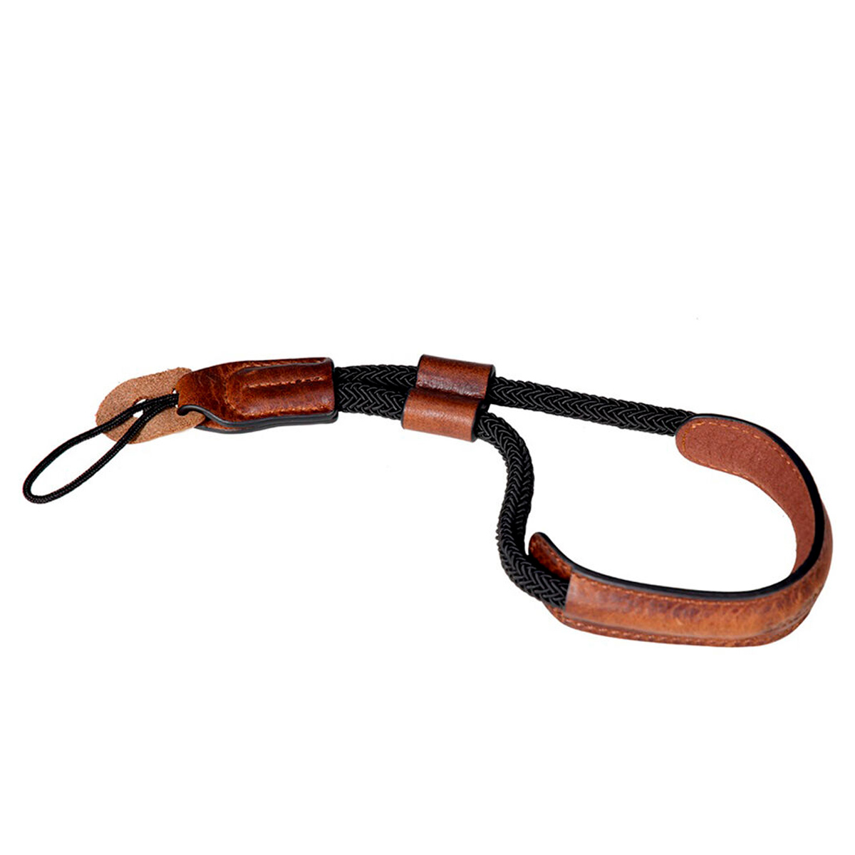 SmallRig 3926 Universal Wrist Strap Vintage -rannehihna on ruskeasta nahasta ja mustasta punotusta valmistettu kameran rannehihna, jossa on säädettävät silmukat ja pieni kiinnitysnaru.