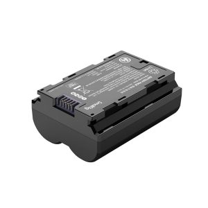 SmallRig 4072 Camera Battery NP-W235 on musta ladattava akku, jonka yläpinnalla on liitäntänastat ja tekniset tiedot sekä turvakuvakkeet.