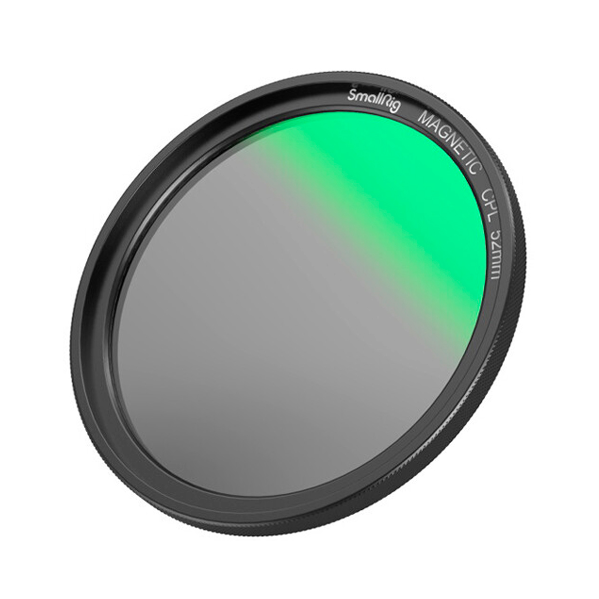Pyöreä magneettinen kameran linssisuodatin, SmallRig 4216 MagEase MagEase Magnetic CPL Filter Kit (52MM), jossa on heikko vihreä heijastus ja jonka reunassa on merkintä, näkyy valkoisella pohjalla.