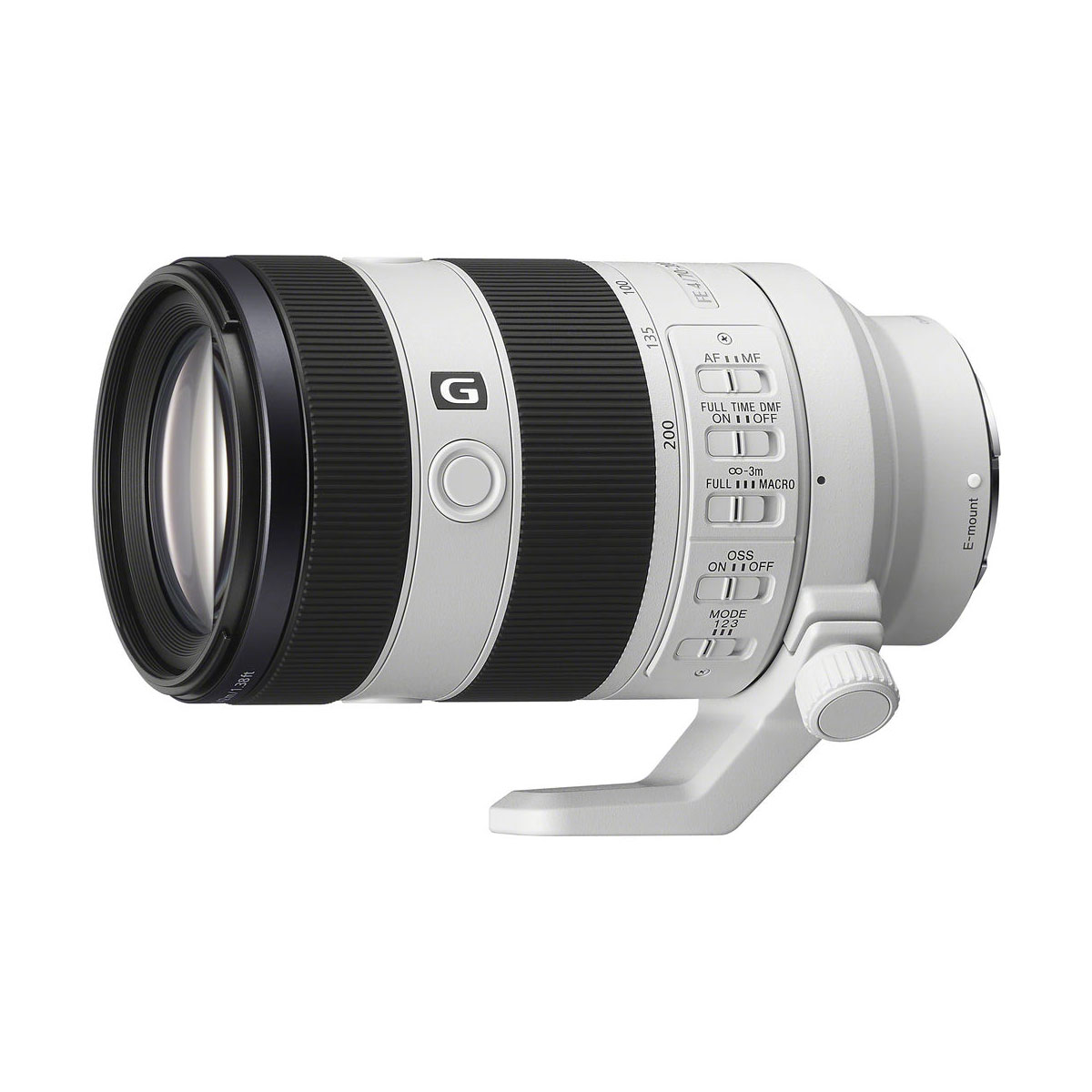 Sony FE 70-200 f/4 G OSS II -telezoom-objektiivi valkoisella ja mustalla, jossa on ohjauskytkimet ja jalustakiinnityskaulus valkoisella taustalla. Lisävaihtobonus 200 €.