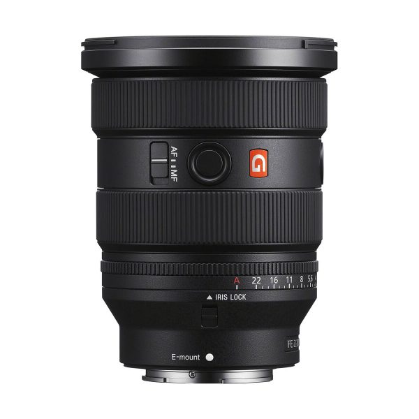 Mustassa Sony FE 16-35mm f/2.8 GM II -objektiivissa on tarkennus- ja zoomausrenkaat, merkityt säätimet, aukkorengas, Sony G Master -logo, E-mount-merkintä, AF/MF-kytkin ja iirislukko.