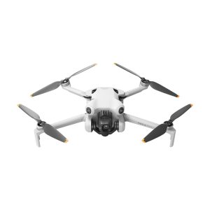 DJI Mini 4 Pro -lennokki näkyy valkoisella taustalla, ja siinä on etukamera, taitettavat käsivarret sekä mustat ja harmaat potkurit, joissa on keltaiset kärjet.