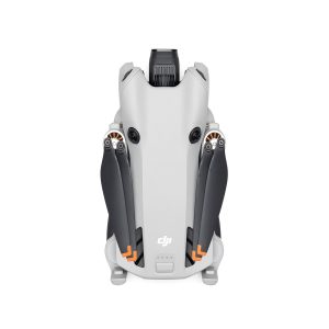 DJI Mini 4 Pro -lennokki näkyy taitettuna ylhäältä alaspäin, ja siinä on harmaa runko, mustat potkurit, etukamera ja DJI:n logo ylhäällä valkoista taustaa vasten.
