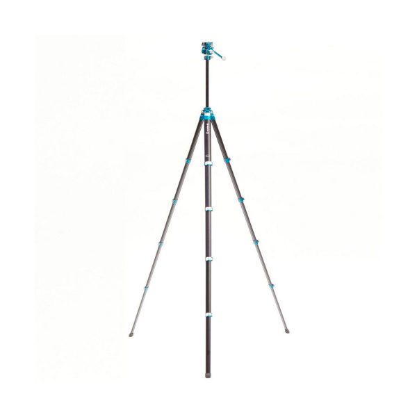 Benro Cyanbird Aluminium Tripod + FS20PRO -pää, jossa on kolme mustaa teleskooppijalkaa ja siniset korostukset, on esitetty täysin ulosvedettynä ja pystyssä valkoisella pohjalla.