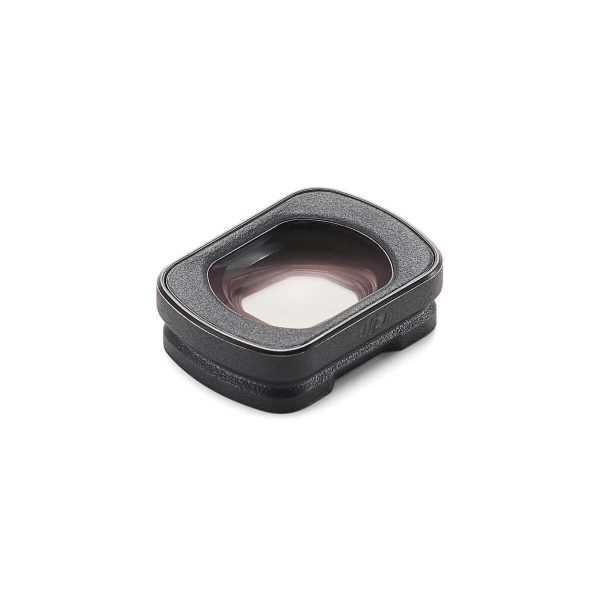 Suorakulmainen DJI Osmo Pocket 3 Wide-Angle Lens -laajakulmalinssi, jossa on pyöristetyt reunat ja selkeä keskusta, näytetään tavallista valkoista taustaa vasten.
