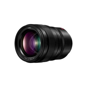 Lumix_S_Pro_50mm_002 Black Panasonic Lumix S Pro 50mm f/1.4 lens with wide front element and visible reflections, shown on a white background.