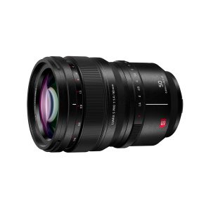 Lumix_S_Pro_50mm_003 The Panasonic Lumix S Pro 50mm f/1.4 lens appears on a white background, with a textured focus ring and the red S logo near the lens mount.
