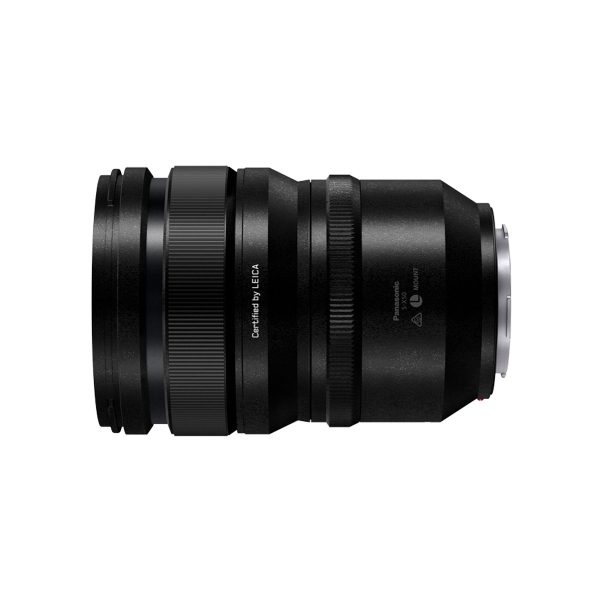 Lumix_S_Pro_50mm_004 Side view of the Panasonic Lumix S Pro 50mm f/1.4, a black lens with textured zoom and focus rings and "Certified by LEICA" marking against a white background.