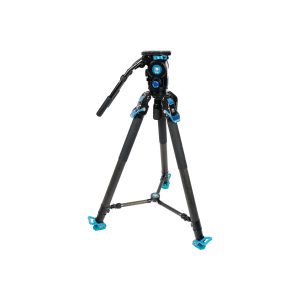 Sirui SVT-75 Pro Videojalusta Sirui SVH15 Pro Videopäällä on mustansininen ammattikäyttöön tarkoitettu kamerajalusta, jossa on säädettävät jalat, nestemäinen panorointikahva ja lukitusmekanismi, kuvassa valkoisella pohjalla.