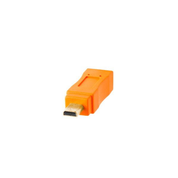 Tether Tools TetherPro USB A 2.0 - Mini-B 8-nastainen kaapeli, kuvassa valkoisella pohjalla.
