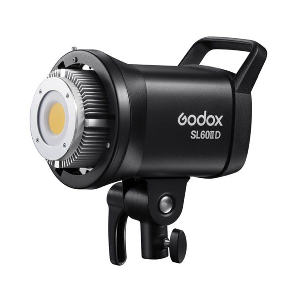 Godox SL60IID LED-videovalo -LED-valo on musta studiovalo, jossa on kahva, kiinnike, keltainen LED-paneeli edessä ja jäähdytyslevyn lamellit valon ympärillä.