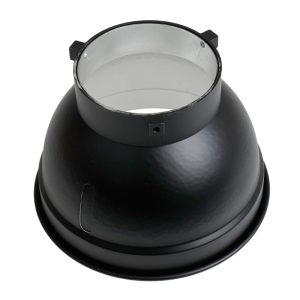 Godox Standard Reflector 7" Bowens-kiinnityksellä on musta metallikulho, jossa on valkoinen sisäpinta, ihanteellinen käytettäväksi studiovalojen kanssa valokuvauksessa tai videokuvauksessa.