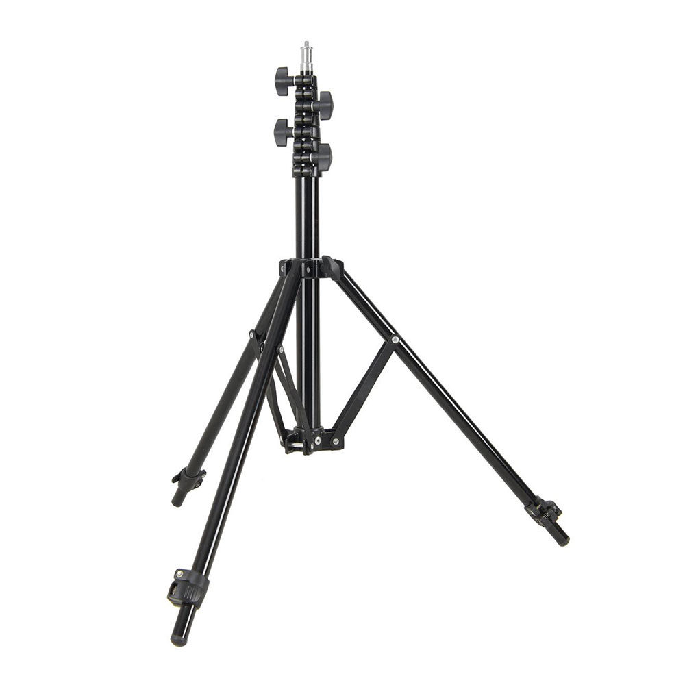 Godox 190F Compact Adjustable Leg Light Stand on musta, kolmijalkainen kolmijalkainen jalusta, jossa on säädettävä korkeus ja useita kiristysnuppeja, ihanteellinen kameroiden tai valaisinlaitteiden tukemiseen.