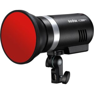 Godox AD-R14 Standard -heijastin punaisella värigeelillä, joka on asennettu säädettävään kiinnikkeeseen ja joka on yhteensopiva AD300Pro:n kanssa, valkoista taustaa vasten.