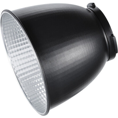 Godox Reflector Disc Video Light ML60 RFT-22 -heijastinlevyvalaisimessa on musta ulkopinta ja kuvioitu hopeinen sisäpinta, ja se on suunniteltu kiinnitettäväksi studiovalaisimiin valon suuntaamista ja hajottamista varten. Kuvassa valkoista taustaa vasten.