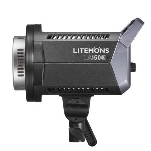 Mustan ja hopean värinen Godox Litemons LED-videovalaisin LA150Bi -LED-valo, jossa on säädettävä kiinnitys, sivulta valkoista taustaa vasten.