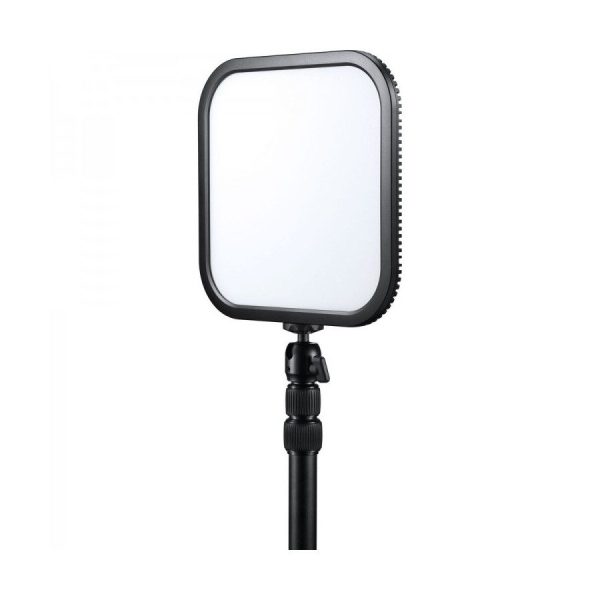 Godox E-sports LED-valo ES30 - Kit1 on suorakulmainen LED-paneeli, jossa on valkoinen diffuusori säädettävällä mustalla jalustalla ja joka näkyy valkoista taustaa vasten.