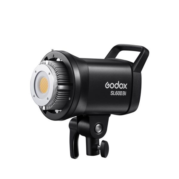 Godox SL60IIBI LED-videovalaisin -LED-valo, kuvassa mustana, kahvalla, jäähdytysventtiileillä ja kiinnityskannattimella, näkyy valkoista taustaa vasten.
