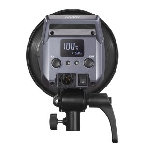 1685525289_182 Takakuva Godox Litemons LA150D Daylight Duo Kit -LED-valosarjasta, jossa on ohjauspaneeli, digitaalinen näyttö (100 %, 5600K), säätönupit, painikkeet, virtakytkin ja liitäntäportit, jotka on asennettu valotustelineen kiinnikkeeseen.
