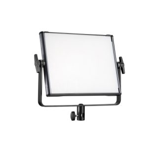 Godox KNOWLED LDX50BI Bi-Color -paneelivalaisimessa on suorakulmainen LED-paneeli valkoisella diffuusorilla, joka on asennettu mustaan säädettävään jalustaan, jossa on sivunupit helppoa kallistamista ja asentamista varten.