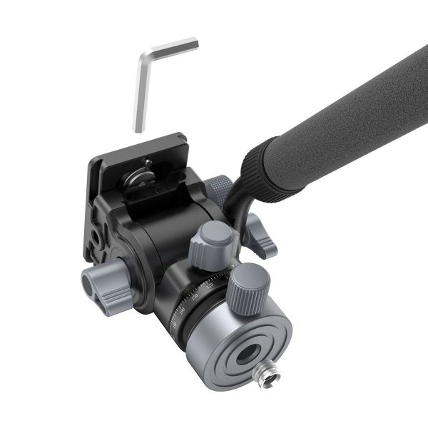 Lähikuva SmallRig 4319 FreeBlazer Aluminum Alloy Video Tripod CT190 -päästä, jossa on musta ja hopeinen muotoilu, säätönupit, kahva ja mukana tuleva kuusiokoloavain valkoisella pohjalla.