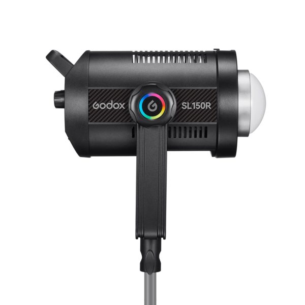Godox SL150R RGB LED Video Light -LED-valo näkyy mustana sivukuvassa, ja sen sateenkaarenvärinen virtapainike, tuuletusaukot, kahva ja ohjauspaneeli näkyvät valkoista taustaa vasten.