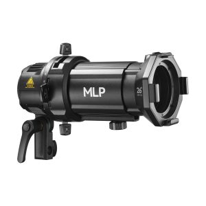 Musta, lieriömäinen Godox Spotlight-liitäntä MLP26K ML30/ML60:lle, jossa on säätönupit ja kiinnike, kuvassa valkoista taustaa vasten.