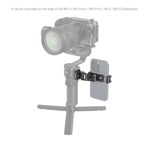 SmallRig 4301 Phone Holder kiinnittää älypuhelimesi DJI:n gimbaliin lisävarustekannattimen avulla. Se pitää kameran ja seisoo jalustalla, yhteensopiva DJI RS 3, RS 3 mini, RS 3 Pro, RS 2 ja RS C2 -vakauttajien kanssa.