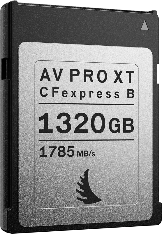 Lähikuvassa ANGELBIRD AV PRO CFexpress XT MK2 Type B 1320GB -muistikortti, jonka nopeus on 1785 MB/s.