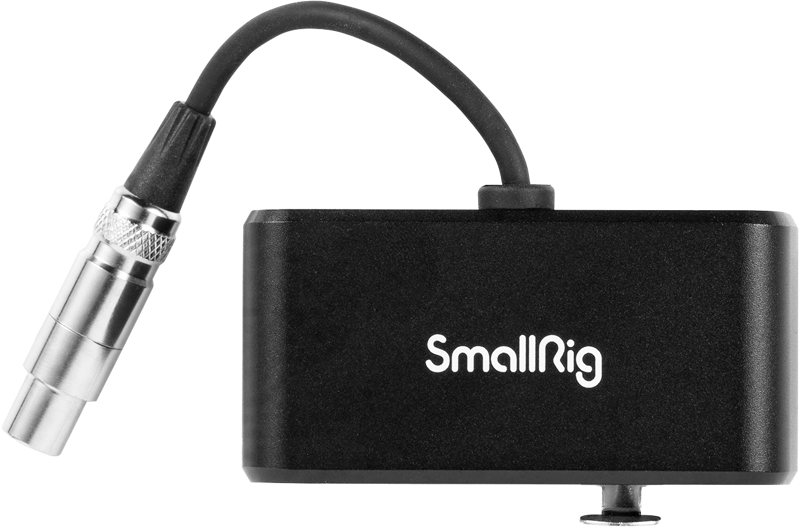 SmallRig 4390 DMX Adapter, musta äänisovitin, jossa on lyhyt kaapeli ja hopeinen liitin kameroita ja videolaitteita varten, näkyy valkoisella taustalla.
