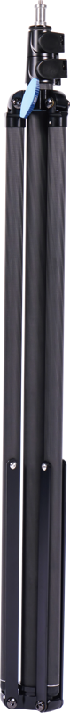 Sirui Light Stand DK-28 Carbon Fiber Air-Cushioned on musta, kokoontaitettava kolmijalka, joka seisoo pystyssä ja jossa on sininen lukitusmekanismi yläosan lähellä.