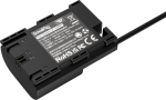 SmallRig 4252 D-Tap to LP-E6NH Dummy Battery Power Cable on musta sovitin Canon LP-E6NH:lle, jossa on tekniset tiedot, sertifiointilogot ja oikealla puolella kiinnitetty virtajohto.