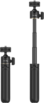 Kaksi SmallRig 4369 Smartphone Vlog Tripod Kit VK-50 Advanced Version kahvaa on esitetty vierekkäin - yksi kokoontaitettuna, toinen ulosvedettynä. Molemmissa on yläosassa kiinnityspäät ja sivussa lukitusnupit säädettävää pidennystä varten.