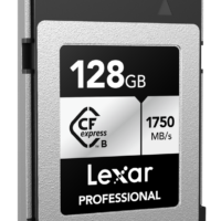 Lexar CFexpress Pro Silver Serie R1750/W1300 128GB -muistikortti tarjoaa 128GB kapasiteettia, jopa 1750 MB/s lukunopeuden ja tyylikkään hopean ja mustan muotoilun.
