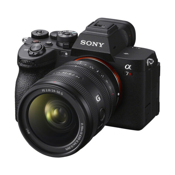 Black Sony Alpha 7R IV mirrorless camera with Sony FE 24-50mm f/2.8 G lens attached, turned to the left to reveal detailed top and side controls; includes €100 cashback on the lens.