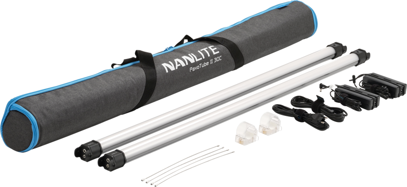 NANLITE Pavotube II 30C LED RGBWW Tube Light 2 Light Kit, jossa on kaksi putkea, pehmustettu kotelo, virtasovittimet, kaapelit, kiinnitysklipsit ja vetoketjut valkoisella pohjalla.