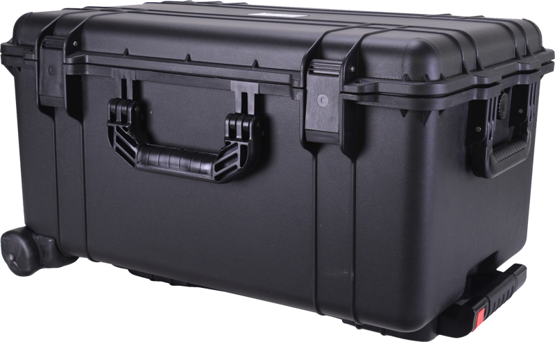 NANLITE CC-PT-37 Hardcase on suuri, musta kovakuorinen kotelo, jossa on tukevat kahvat, turvalliset salvat ja pyörät helppoa kuljetusta varten - ihanteellinen herkkien tai arvokkaiden laitteiden kuljettamiseen.