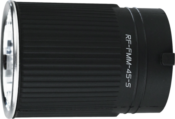800q-03_120815 NANLITE 45° Small Reflector FM-kiinnityksellä, jossa on musta lieriömäinen runko, uurrettu rakenne, hopeinen sisäkehä ja RF-FMM-45-S-merkintä sivulla, näkyy vaaleaa taustaa vasten.