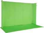 NANLITE LG-3522U U-Frame Green Screen Kit sisältää suuren vihreän taustan ja lattian, joka on ihanteellinen videotuotantoon tai valokuvaukseen, ja se on kuvattu valkoista taustaa vasten.