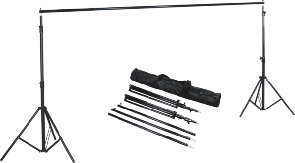 NANLITE Background Support Kit sisältää kaksi kolmijalkaa, useita liitostolppia ja mustan kantolaukun, kaikki kuvassa valkoisella pohjalla.
