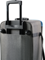 800q-05_124824 Lähikuva harmaasta NANLITE Trolly Case for Forza 720/720B -laukusta, jossa on musta teleskooppikahva, kaksi mustaa pyörää, sivuhihna ja etutasku.