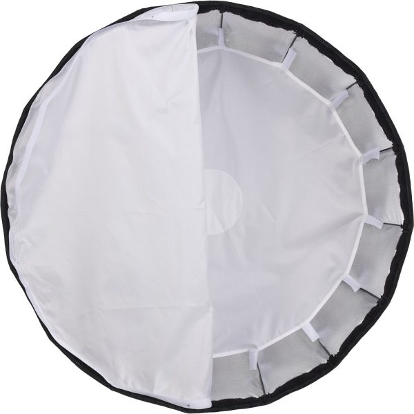 Godox Quick Release Parabolic Softbox QR P90 Bowens on pyöreä, valkoinen, kokoontaitettava softbox valokuvaukseen, joka on osittain avattu, jotta sen sisäinen tukirakenne ja läpikuultava diffuusiokangas, jossa on musta reunus, tulevat esiin.