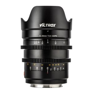 Viltrox MF 20mm T2 FF Cine Lens -objektiivi, Sony E -objektiivissa on musta metallirunko, tarkennus- ja aukkorenkaat, keltaiset ja valkoiset merkinnät, Viltrox-logolla varustettu vastavalosuoja ja se on suunniteltu Sony E-mount -kameroille.