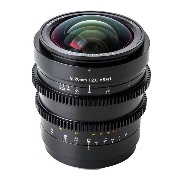 Viltrox MF 20mm T2 FF Cine Lens -objektiivi Sony E:lle sisältää hammasrenkaat sekä merkittyjä aukko- ja tarkennusetäisyysasteikkoja, jotka on esitetty eristettyinä valkoisella taustalla.