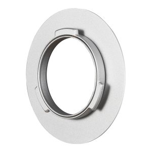 Pyöreä hopeanvärinen metallinen sovitinrengas Godox Quick Release Parabolic Softbox QR PG70:lle (Godox-kiinnitys), jossa on leveä litteä reunus, kolme lovia pienemmällä korotetulla sisäympyrällä ja avoin keskus kiinnitystä varten.