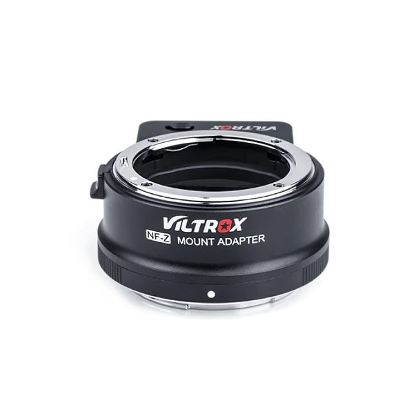 Viltrox Nikon F - Z Auto Focus Mount Adapter, musta, kameran objektiivien liittämiseen, näkyy valkoisella pohjalla.