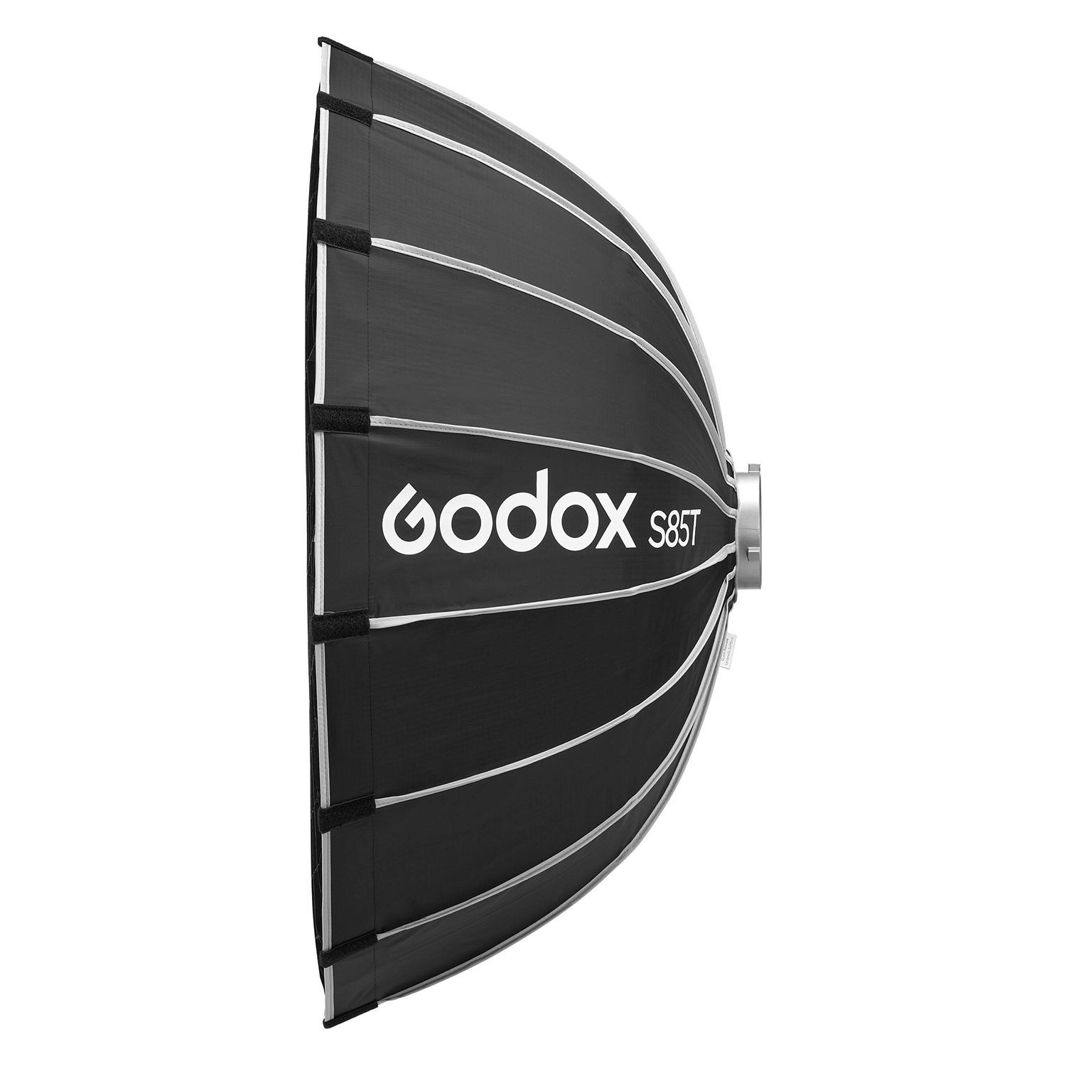 Godox Multifunctional Softbox S85T:n sivukuvassa sen nimi ja malli näkyvät valkoisina kaarevassa mustassa pinnassa, ja metallinen kiinnitysrengas näkyy oikealla.