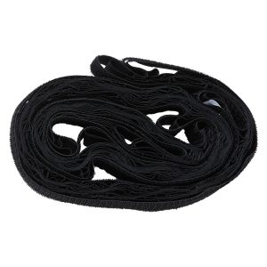 1705325947_740 Godox Grid for Multifunctional Softbox S85T -valaisimen kelattu nippu, jonka mustat pinnat ovat näkyvissä, on asetettu valkoista taustaa vasten.