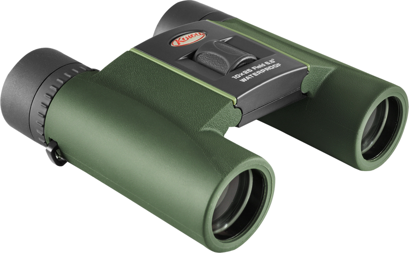 KOWA SV II 10X25 -kiikarissa on vihreät kiikarit, joissa on mustat okulaarit, keskellä oleva tarkennusnuppi, ja sen yläosassa näkyy tuotemerkin logo ja 10x25 vedenpitävät tekniset tiedot.